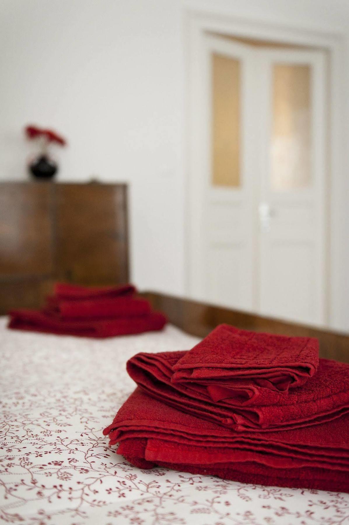 Domus Liberta - Boutique Rooms ตรีเอสเต ภายนอก รูปภาพ