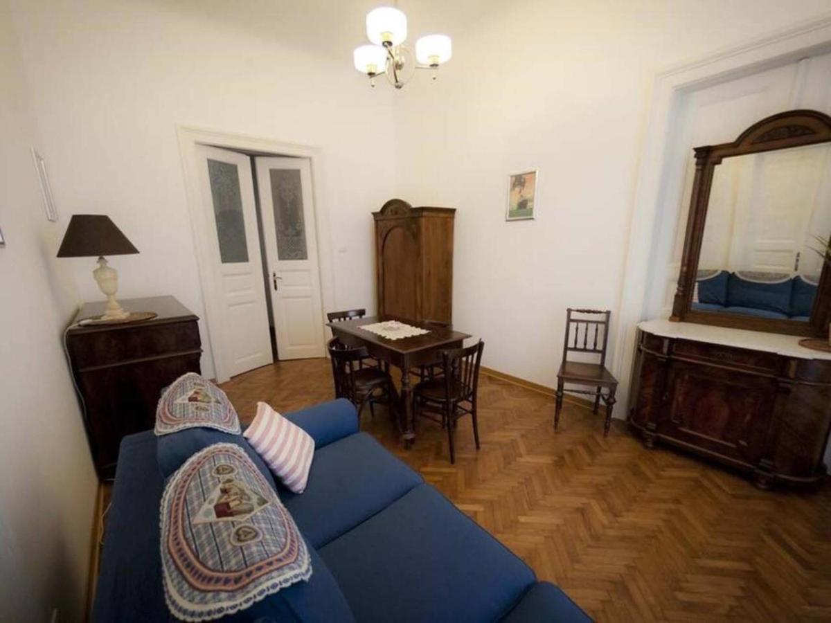 Domus Liberta - Boutique Rooms ตรีเอสเต ภายนอก รูปภาพ