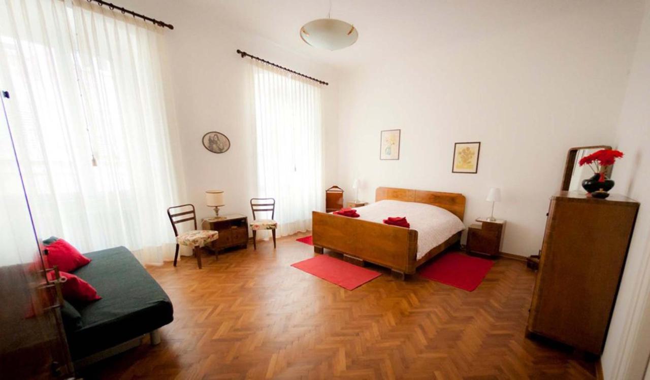 Domus Liberta - Boutique Rooms ตรีเอสเต ภายนอก รูปภาพ
